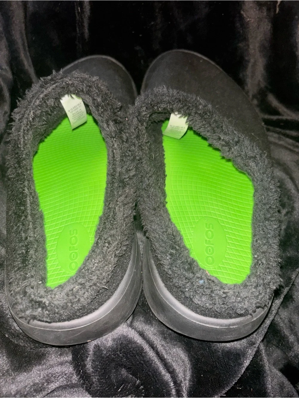 OOFOS OOcoozie Mule Recovery Shoes Black Fleece Men’s 12.5 EU45.5